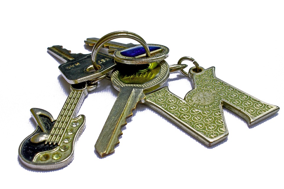 Door keys and a keyholder