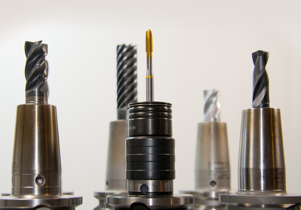 Different types of drill bits